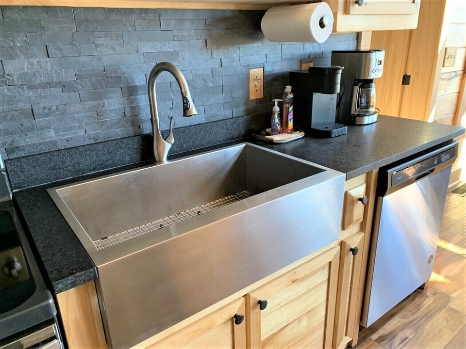 Stainless steel farmhouse sink and 2 coffee machines (traditional and Keurig)