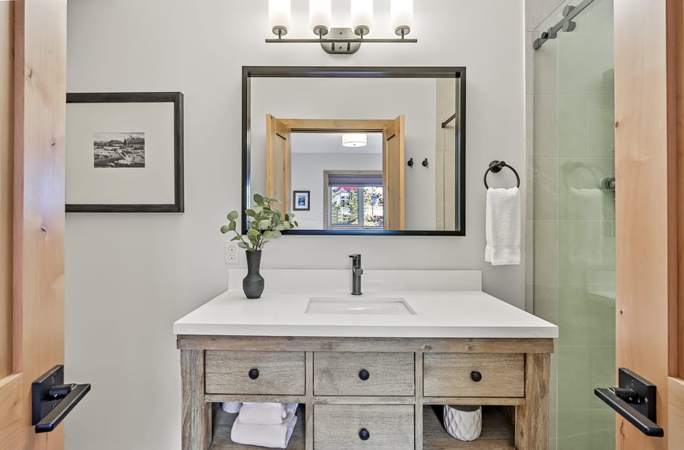 Master Ensuite