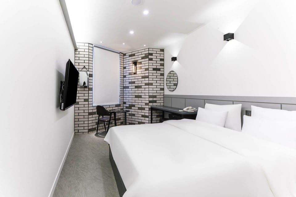 Individually decorated, individually furnished, free WiFi, bed sheets
