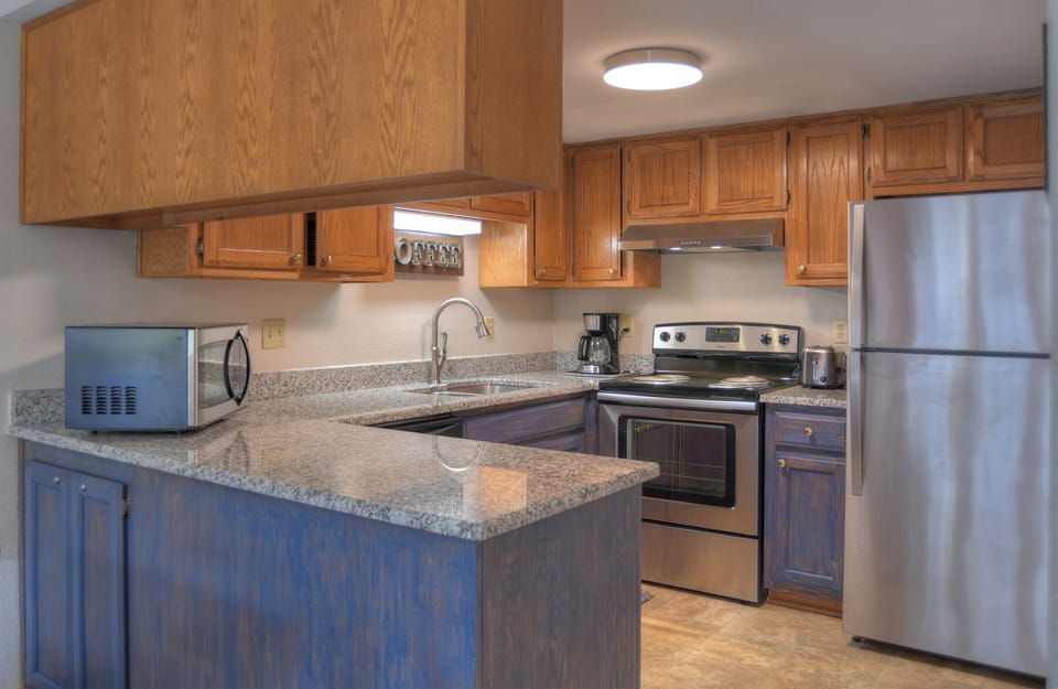 Full Kitchen