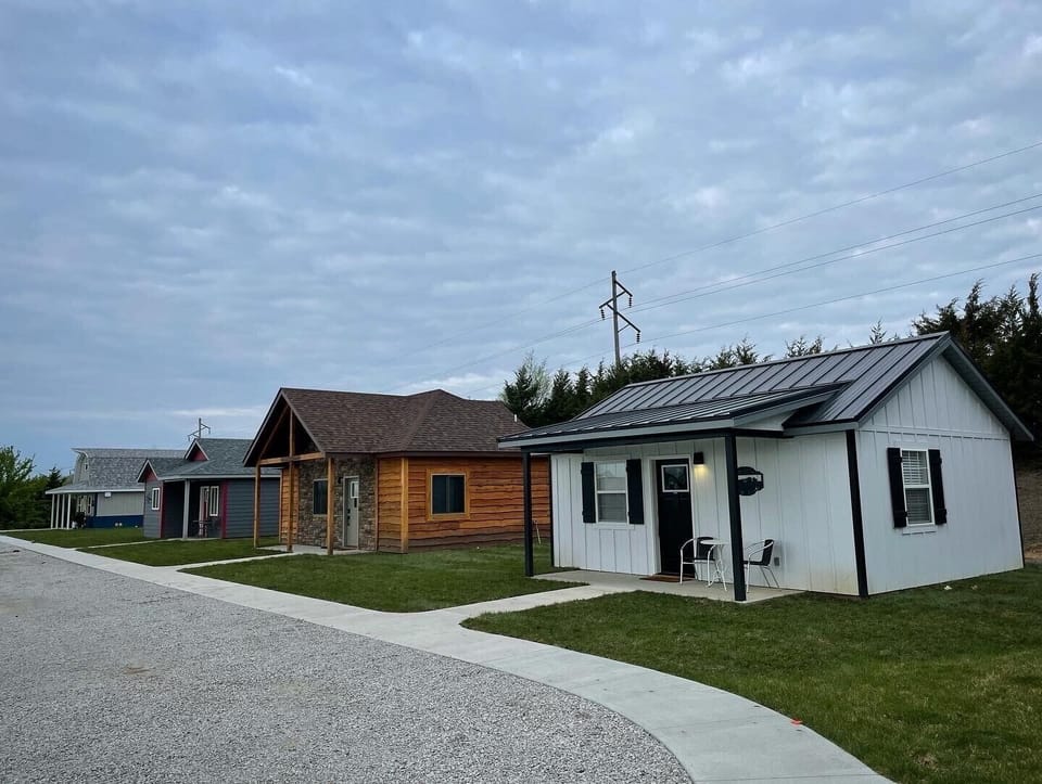 Modern Farm House, Lodge, Honeymoon Hideaway, Milk Barn