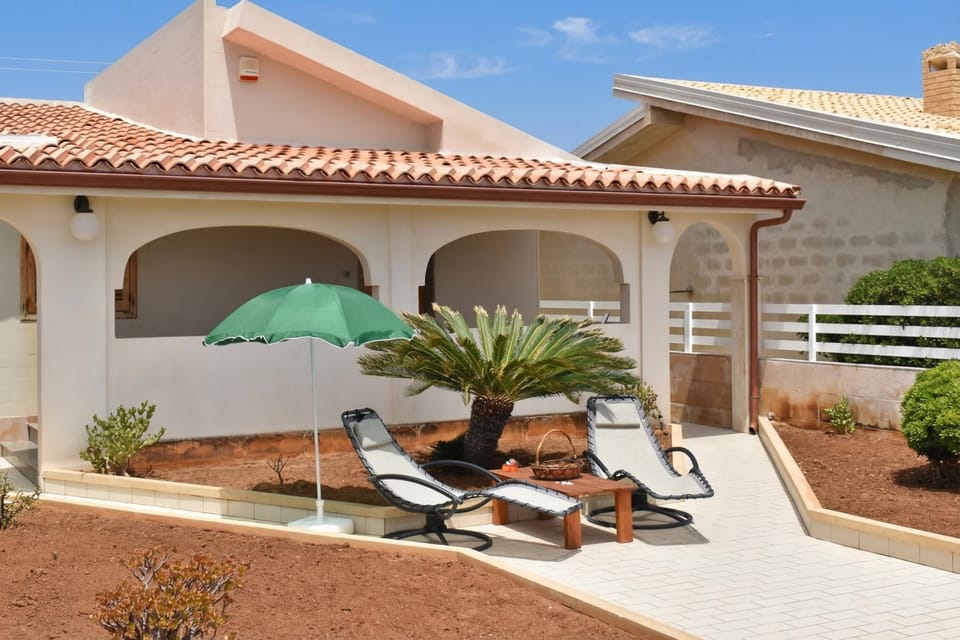 Standard House, 3 Bedrooms, 2 Bathrooms, Sea Facing (Casa Apara) | Property grounds