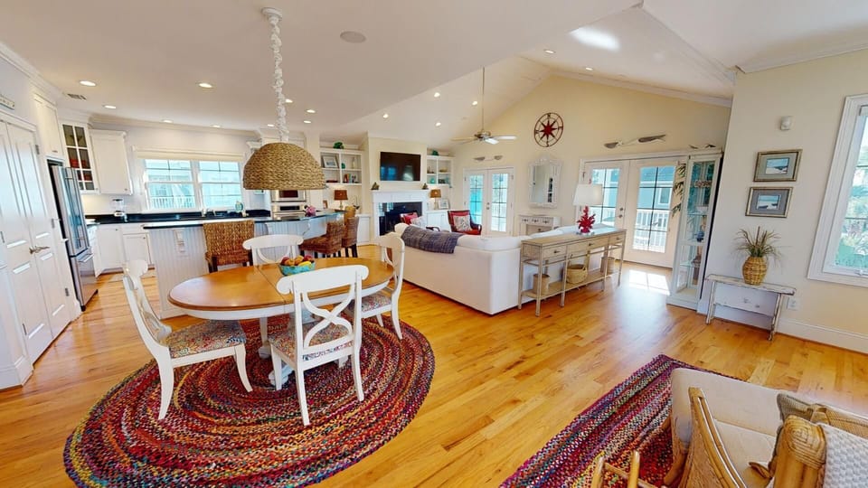 Open Living Space - Third Floor
