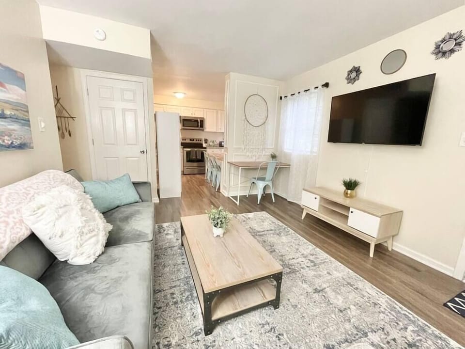 Living Room (3)