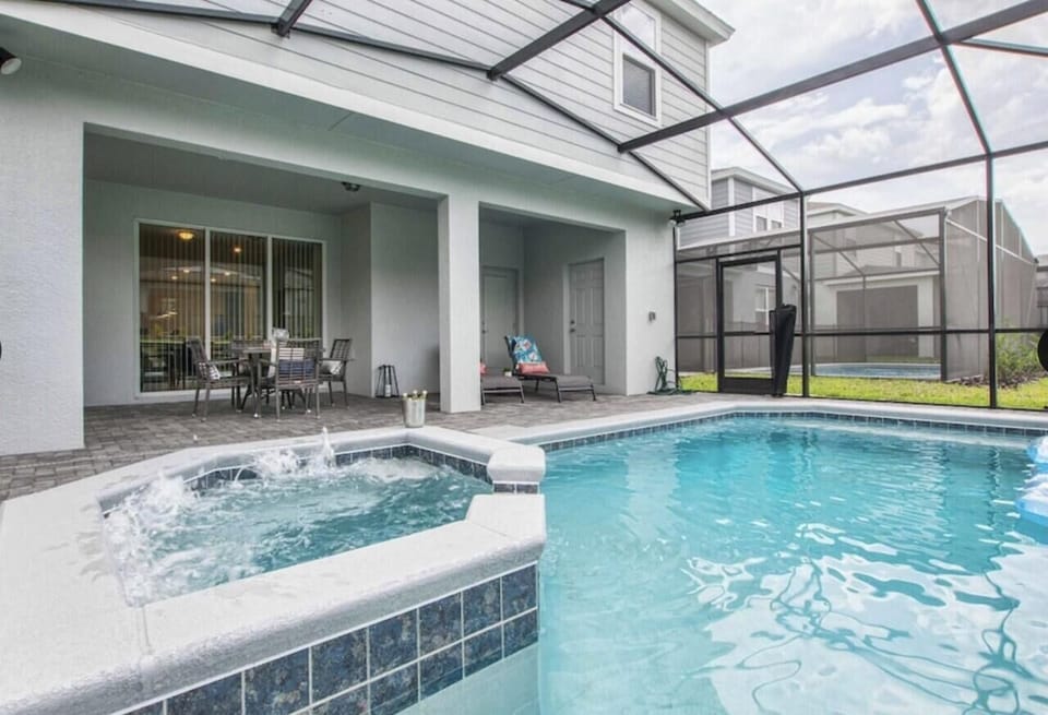 House pool and hot tub