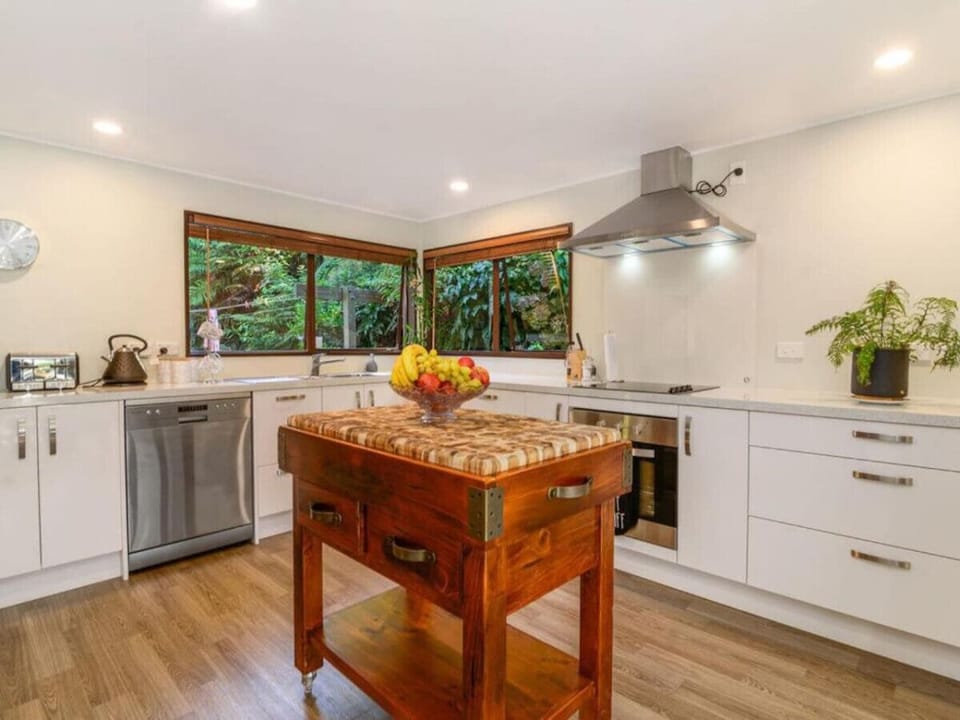 Spacious kitchen
