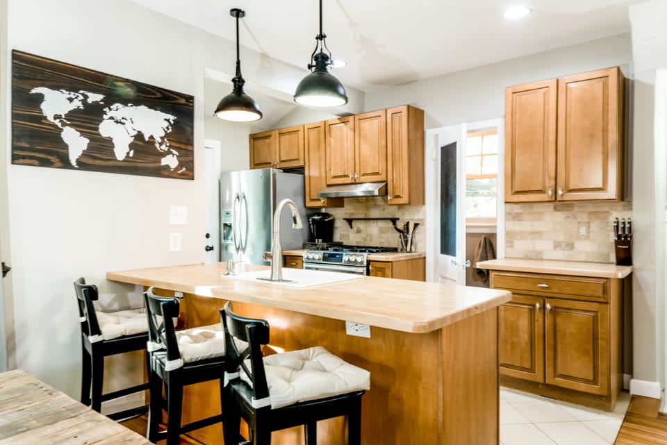 Kitchen with island