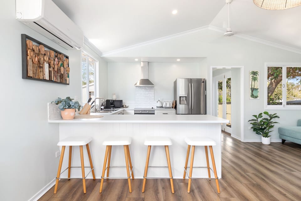 Kitchen/Dining (Air Conditioned)