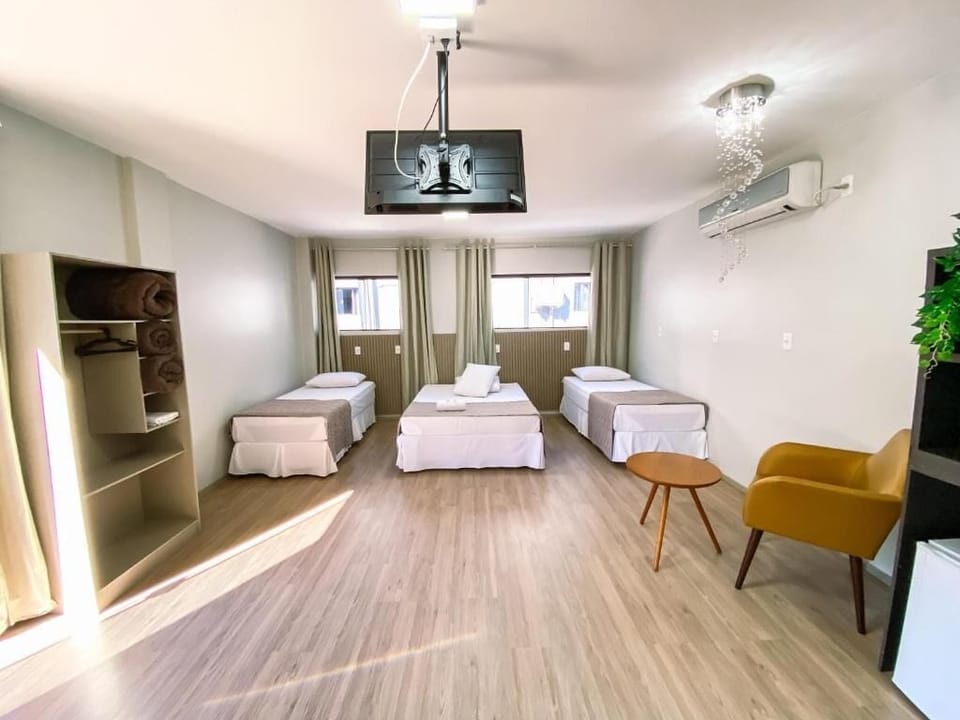 Premium Loft (2) | Desk, WiFi (free), bed sheets