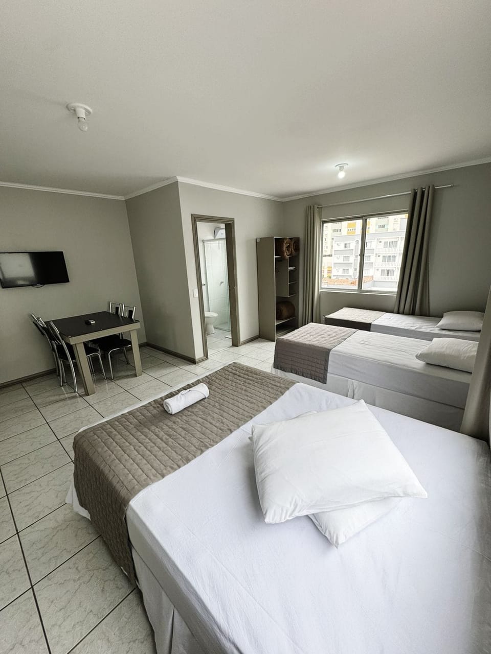 Superior Loft | Desk, WiFi (free), bed sheets