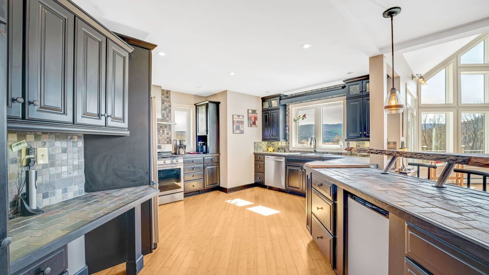 Large, well-stocked chef's kitchen 