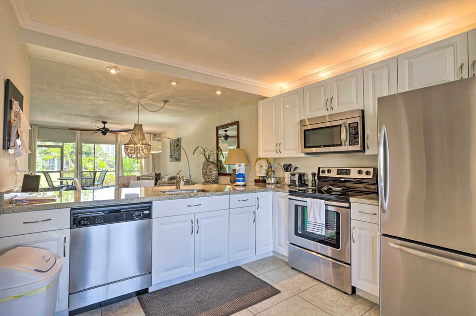 Kitchen | Drip Coffee Maker