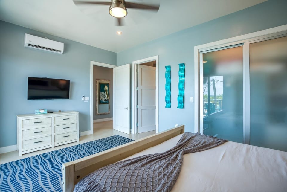 Bedroom 2 TV