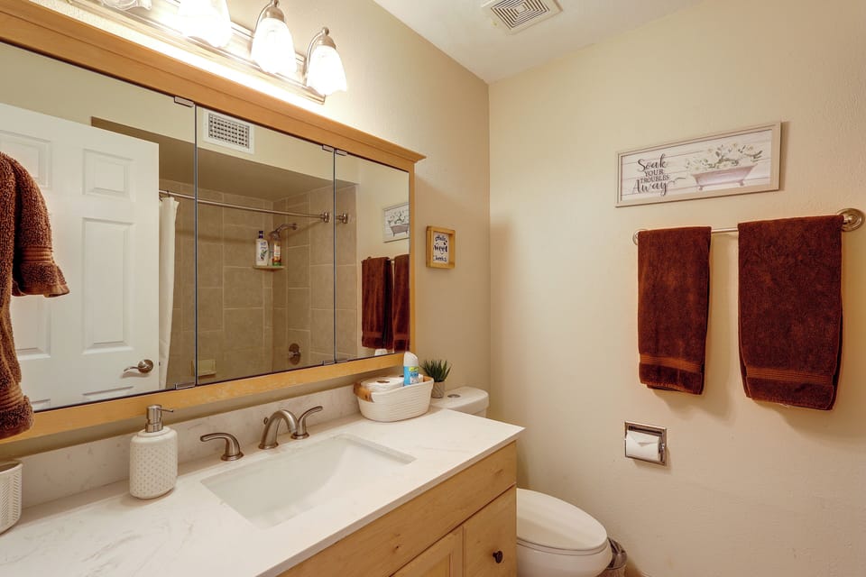 Full Bathroom
