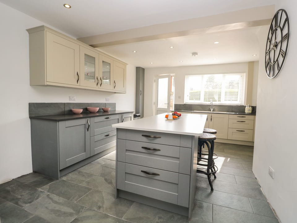 Cottage | Interior