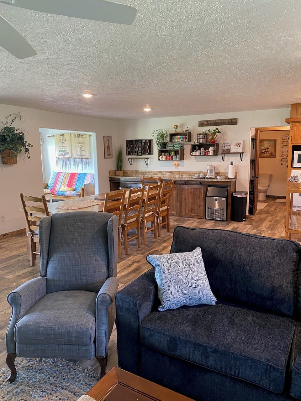 Dining room steps away from the cozy living room