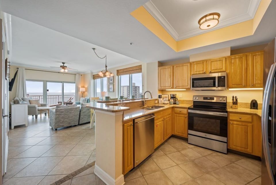 Crystal Tower 1009 Fully Equipped Kitchen