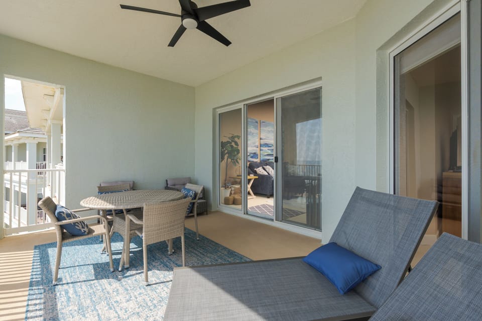 Relax on the balcony with the ocean breeze.