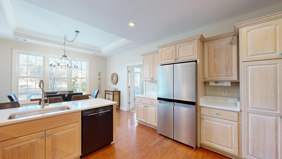 Fully Stocked Kitchen