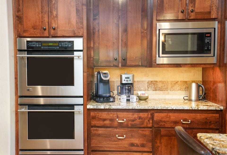 Gourmet Kitchen
