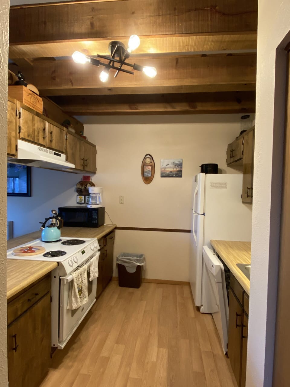 Bright kitchen 