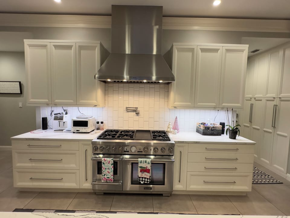 Steam/Convection oven. Gas Range. Pot Filler. Espresso maker. 