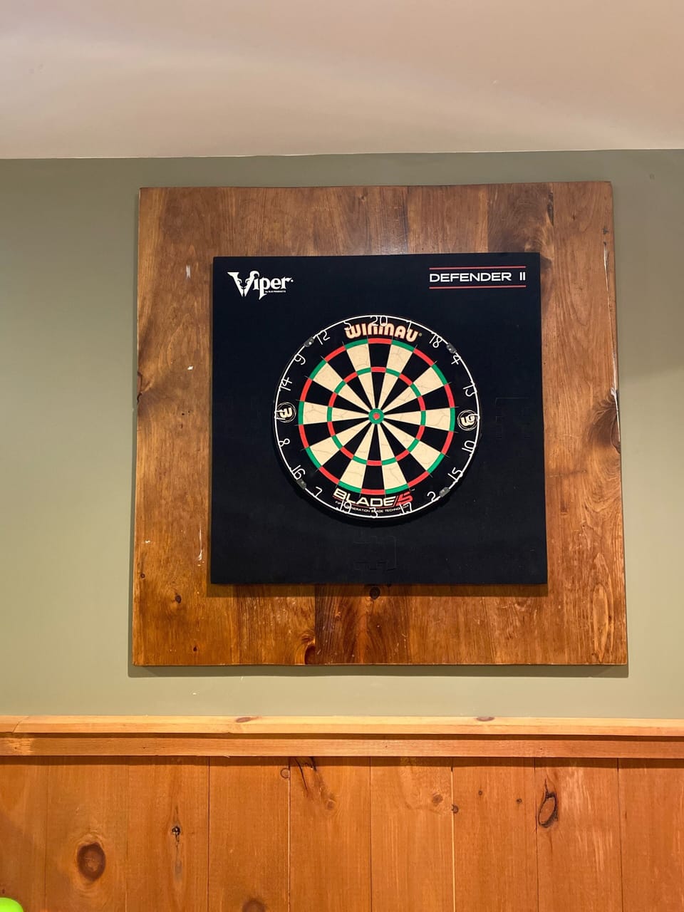 Get competitive in a dart game!