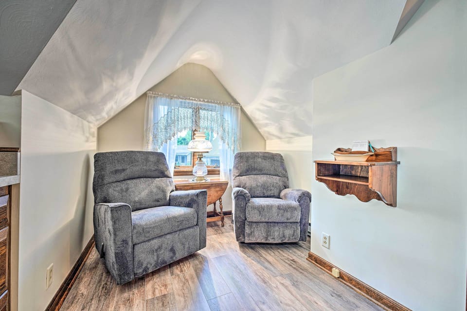 Sitting Area