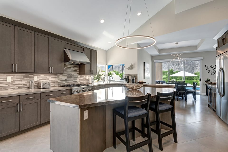 KITCHEN OVER BREAKFAST BAR