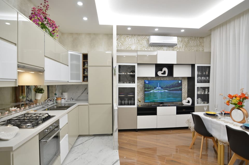 Deluxe Apartment | Private kitchen | Espresso maker, coffee/tea maker, electric kettle