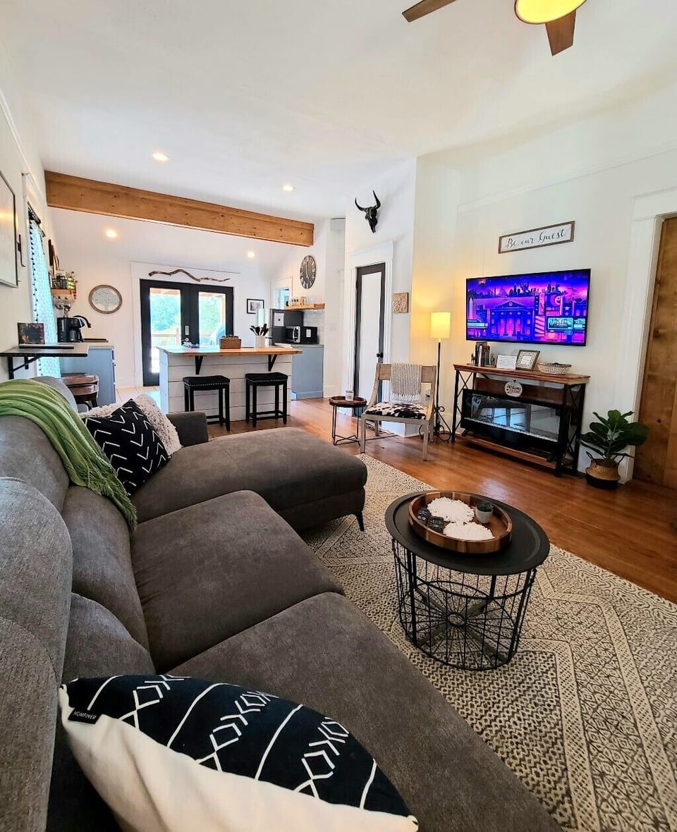 Living Room/Dining/Kitchen combo