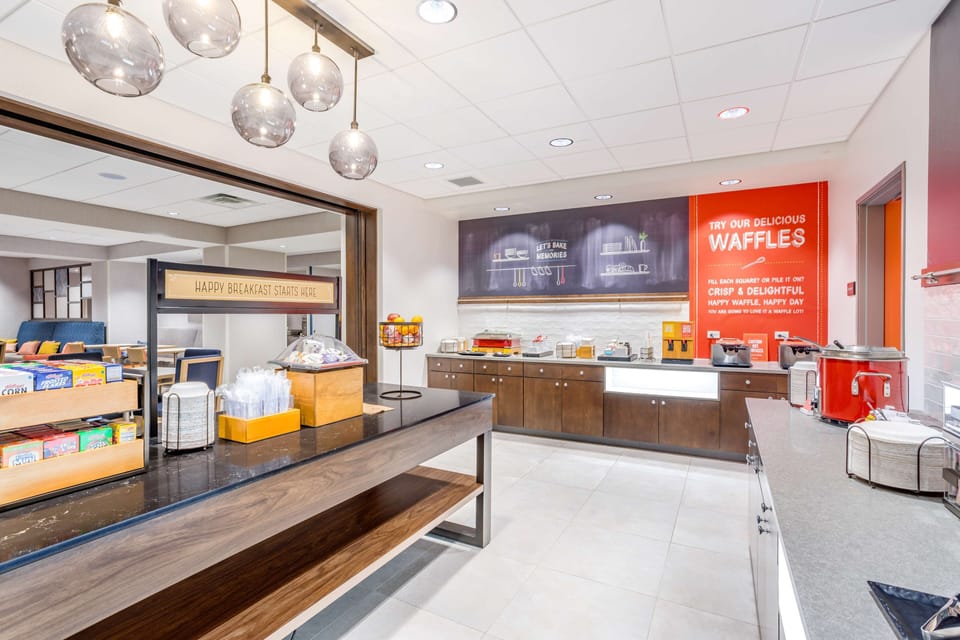 Free daily buffet breakfast