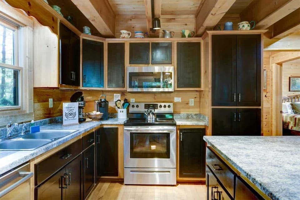 ELECTRIC STOVE & CUSTOM CABINETRY