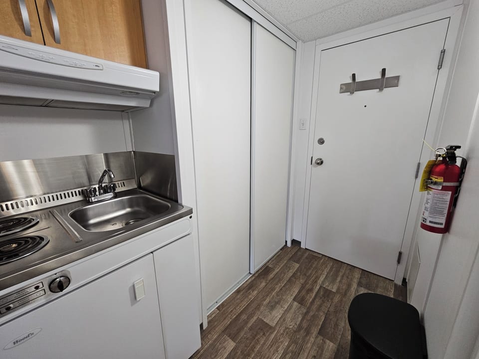 Microwave, coffee/tea maker, griddle, toaster oven