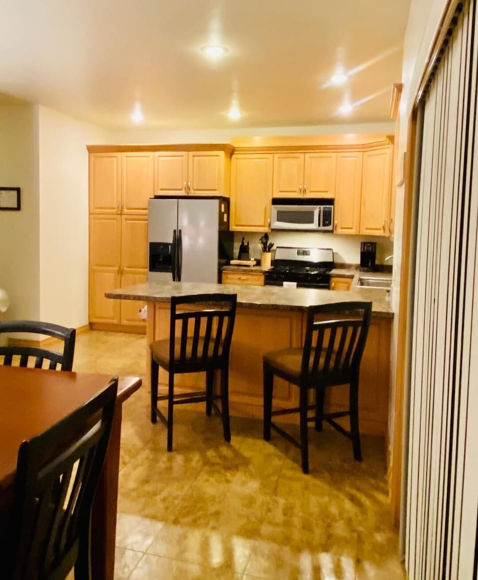 Breakfast Bar