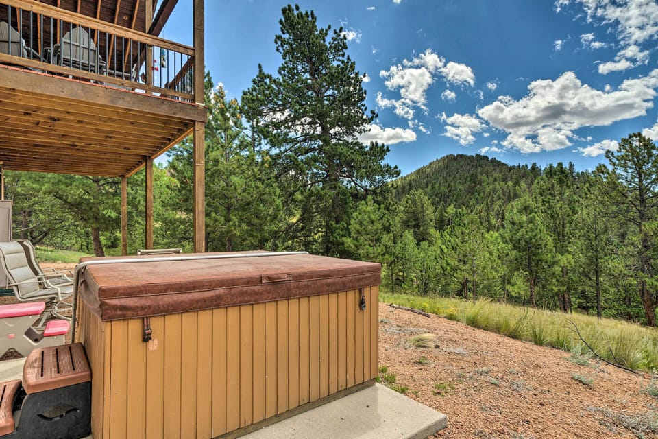 Private Hot Tub | Mountain Views