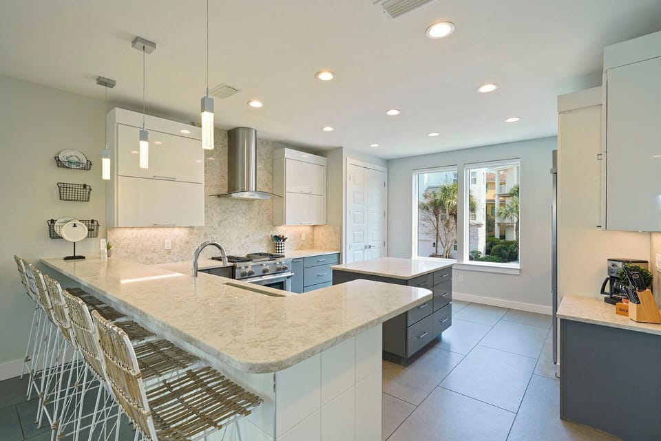White Pearl - Destiny by the Sea - Kitchen