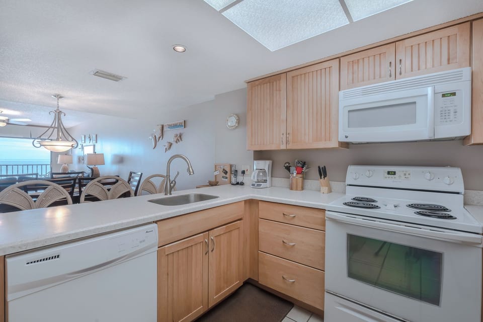 Condo (3 Bedrooms) | Property amenity