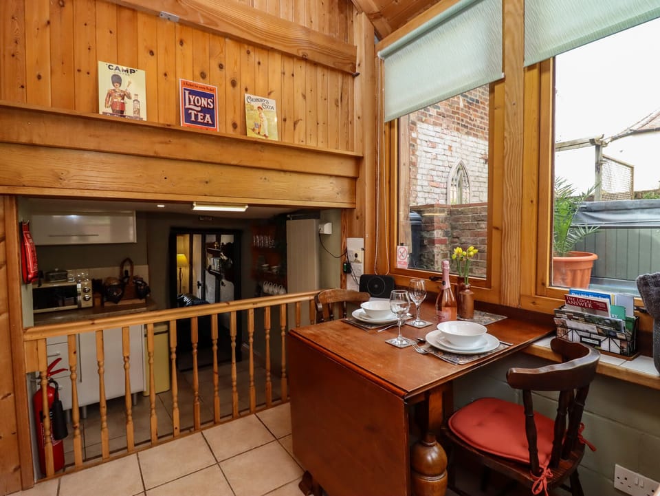Cottage | Interior