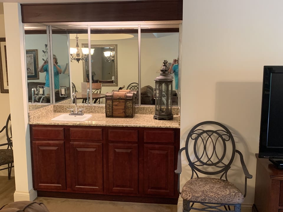 Wet bar