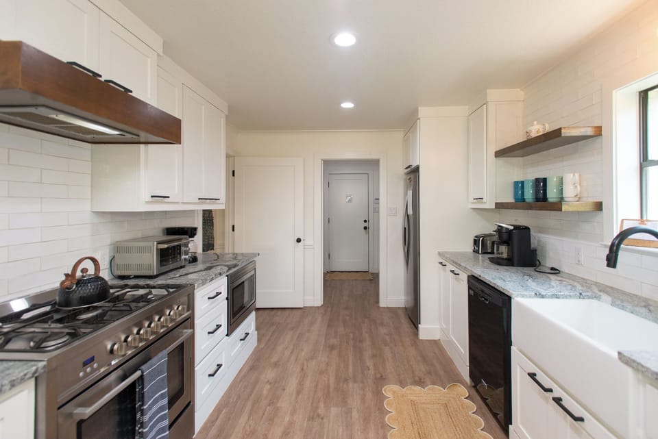 Plenty of room to prepare meals during your stay!