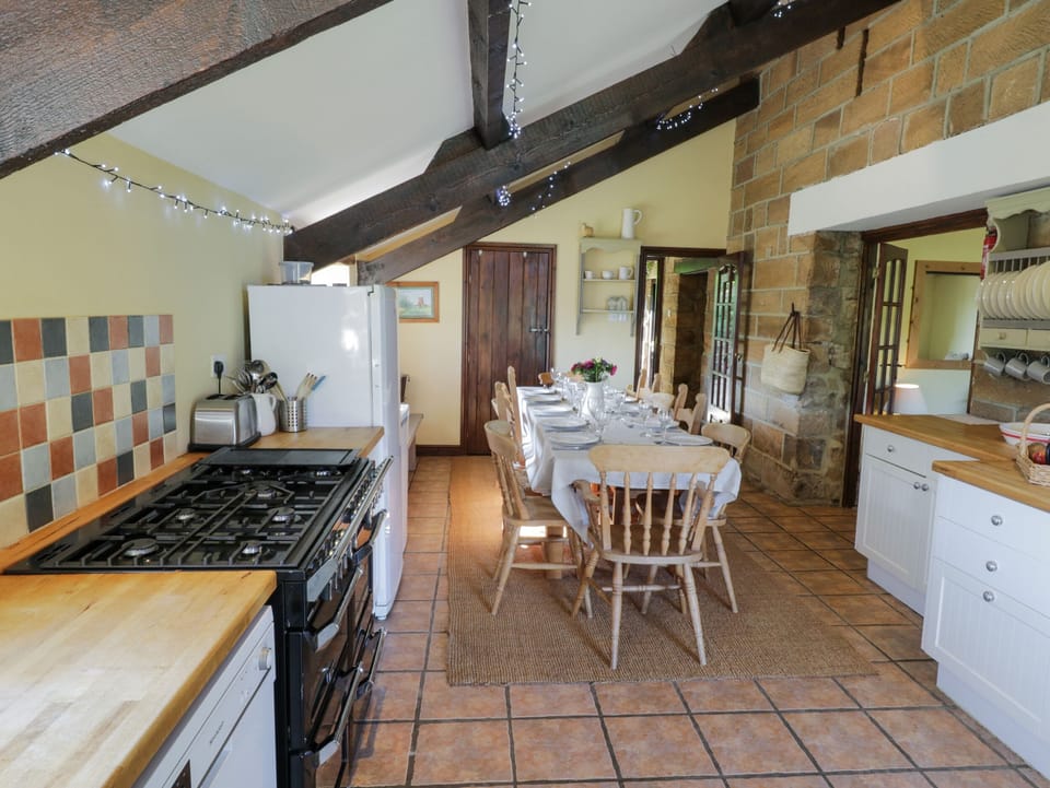 Cottage | Interior