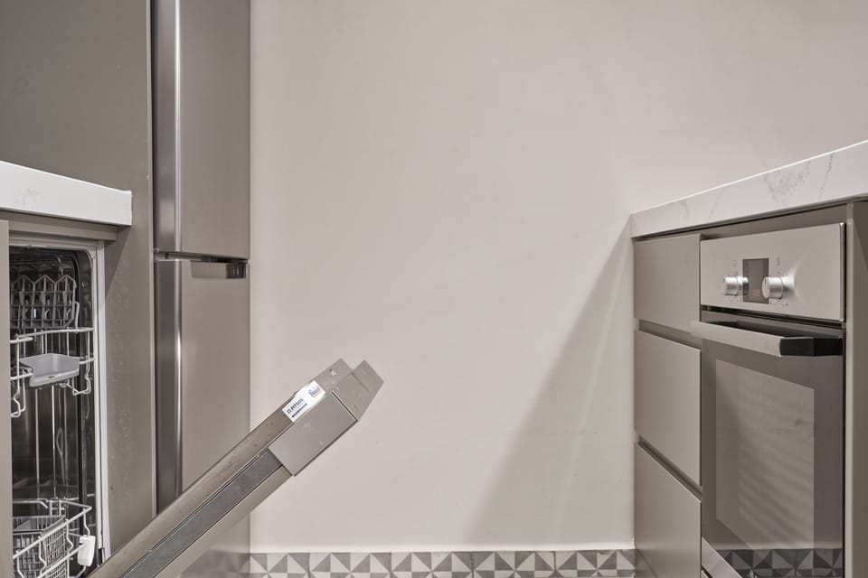 Luxury Apartment | Private kitchen | Fridge, stovetop, highchair, cookware/dishes/utensils