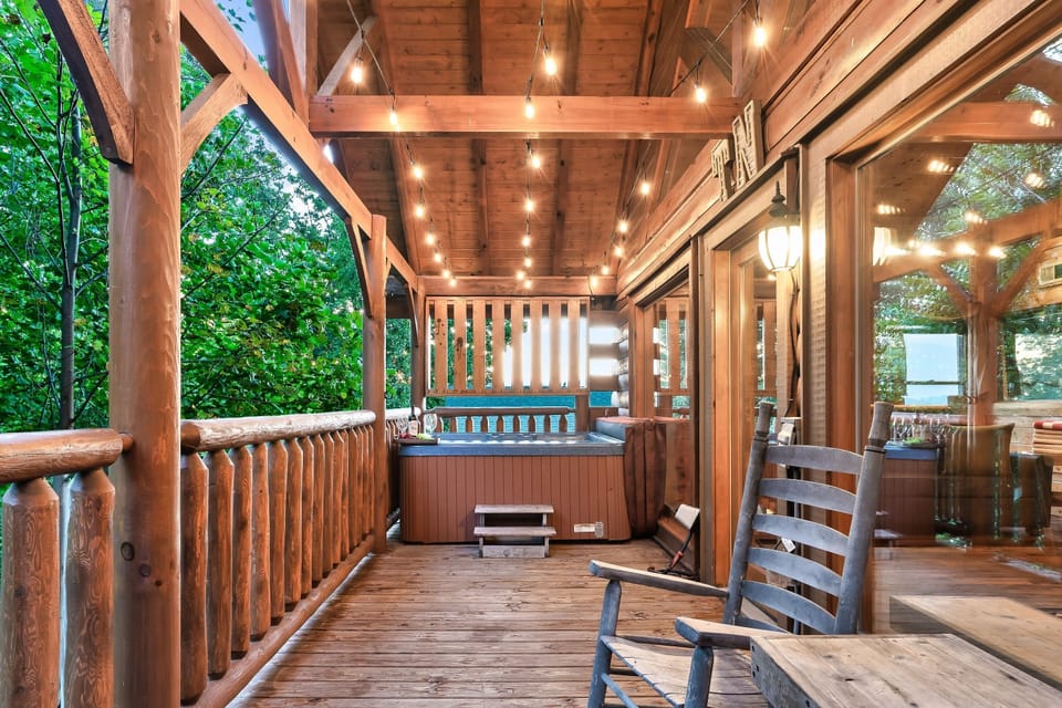 Soak in the hot tub after a hike or shopping spree. Emptied after each guest.