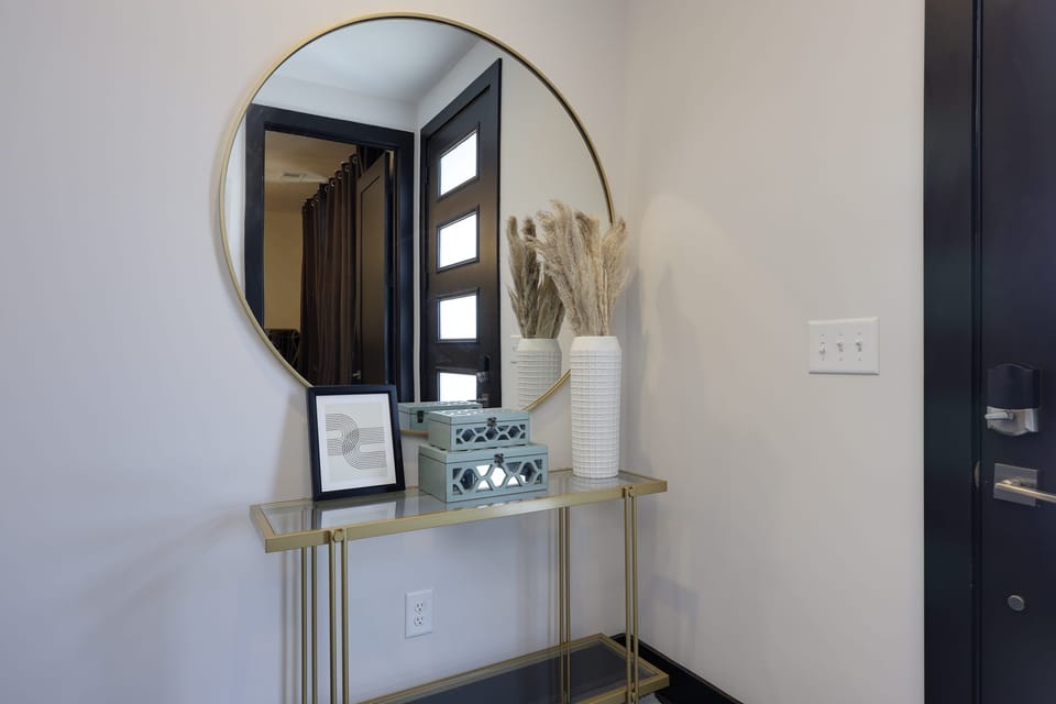 Welcome mirror from the Foyer