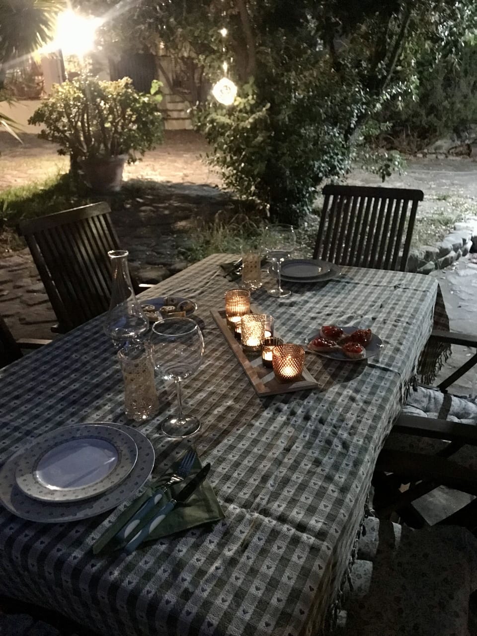 Outdoor dining
