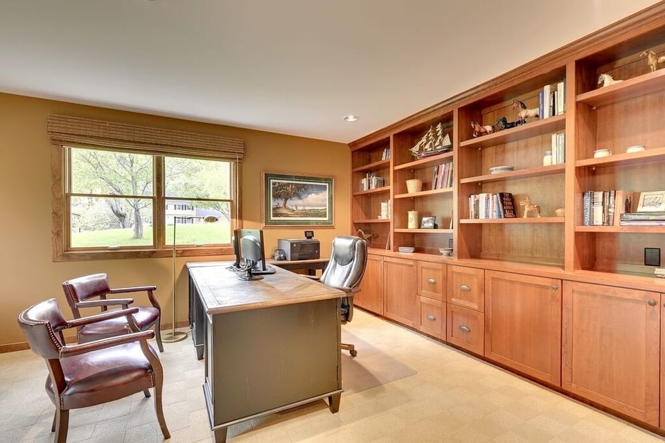 1 of 3 private offices for people that want to mix business with pleasure 