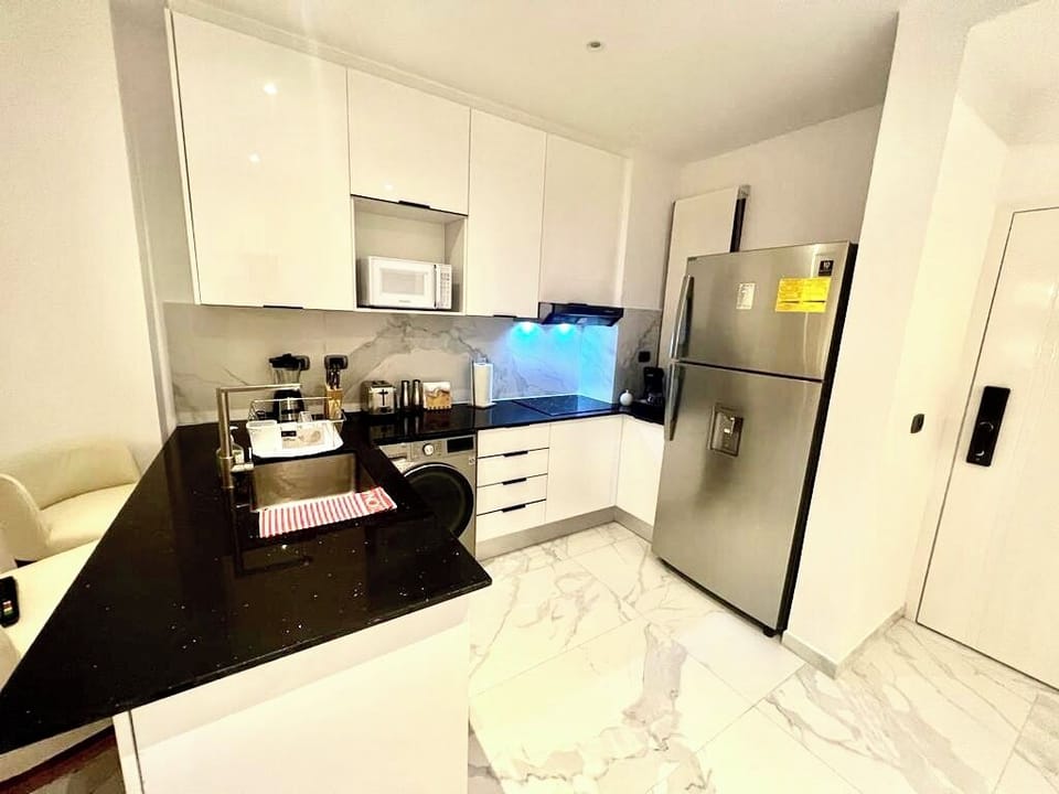Condo, 2 Bedrooms, Accessible, Smoking | Private kitchen | Coffee/tea maker