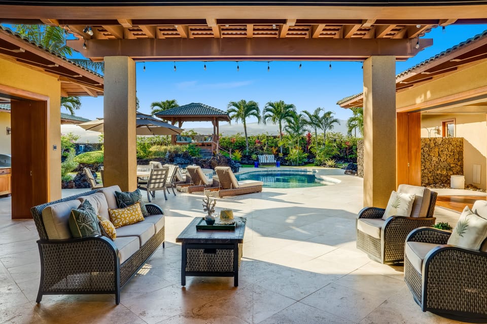 Imagine yourself relaxing by the pool with this amazing view.