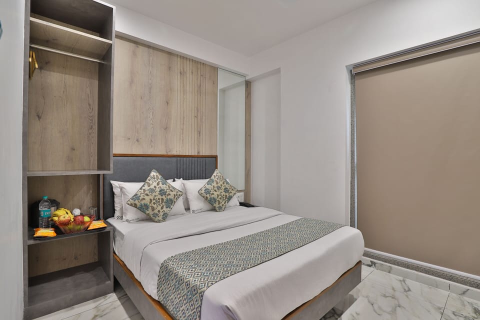 Deluxe Room | Soundproofing, free WiFi, bed sheets